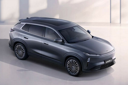 dongfeng-l8-25.jpg