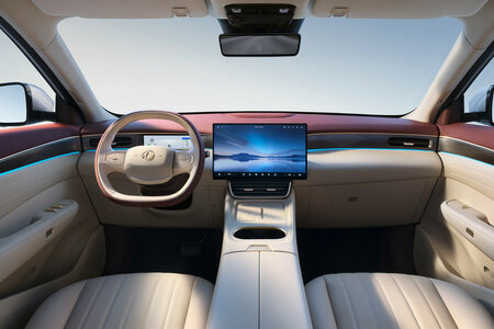 dongfeng-l8-9.jpg