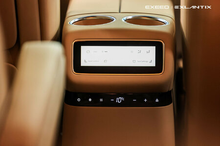 27-10-exeed-et8-3.jpg 27-10-exeed-et8-3.jpg