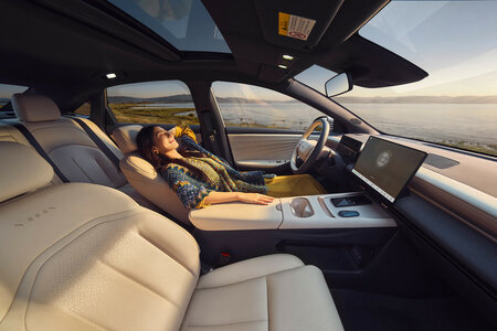 nissan-n6-9.jpg nissan-n6-9.jpg