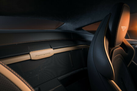 14-new-supersports-rear-cabin.jpg 14-new-supersports-rear-cabin.jpg