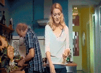 Koda_dedu_ne_poyasnili_chto_za_podarok.gif
